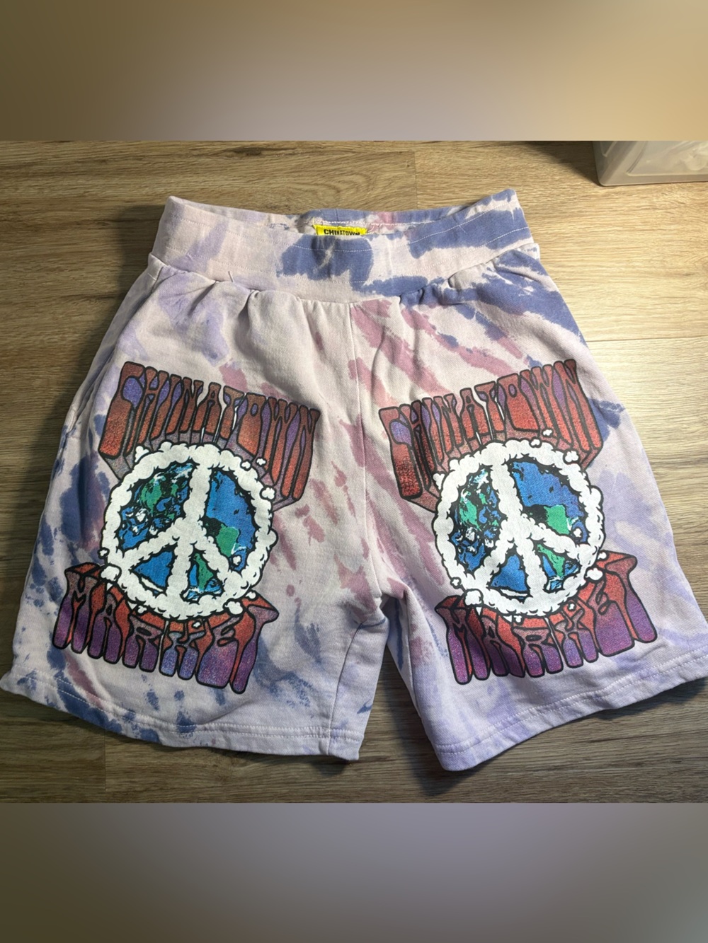 Chinatown Market Peace Globe Tie Dye Sweatshorts M